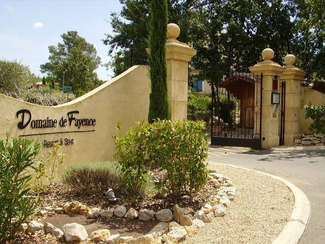Provencal House In Fayence With Pool & Indoor Spa Pokój zdjęcie